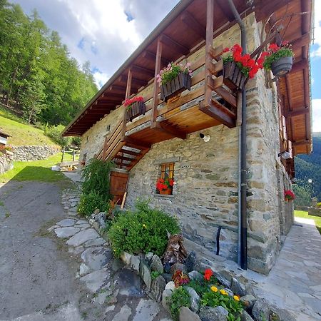 Monolocale Di Montagna Vendégház Gressan Kültér fotó